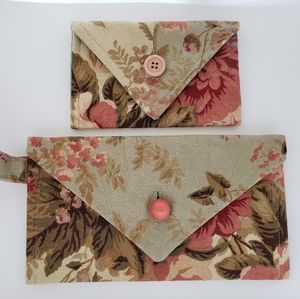 Floral Fabric Wristlet Clutch & Card Holder SET 🧡